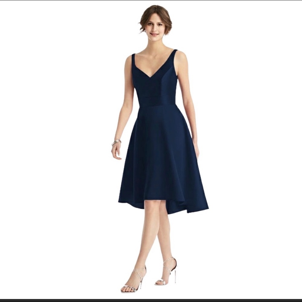 Alfred Sung V-Neck Pleated Skirt Cocktail Dress with Pockets